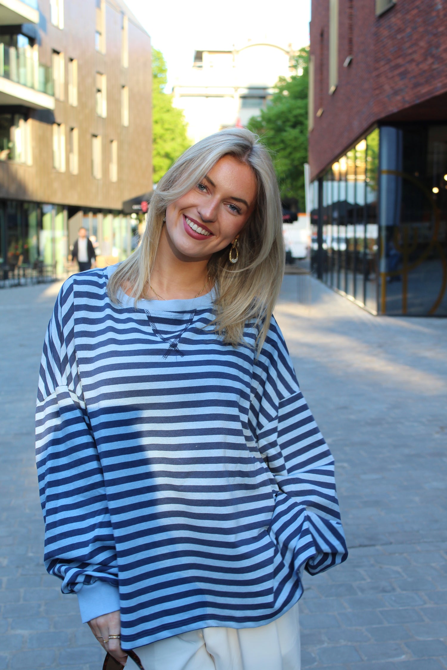 Lilly Tee