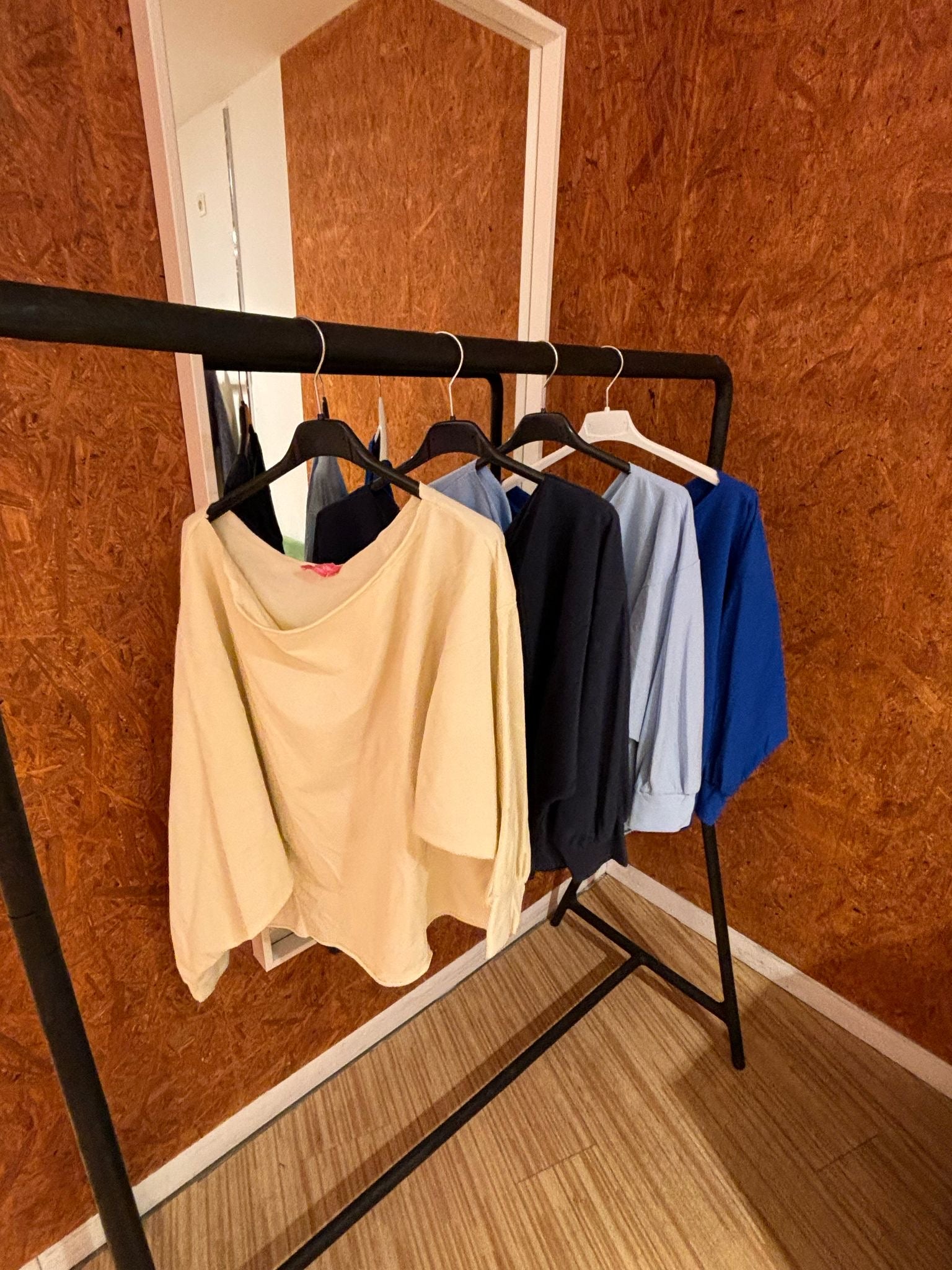 Billie Off Shoulder – Junique Fashion