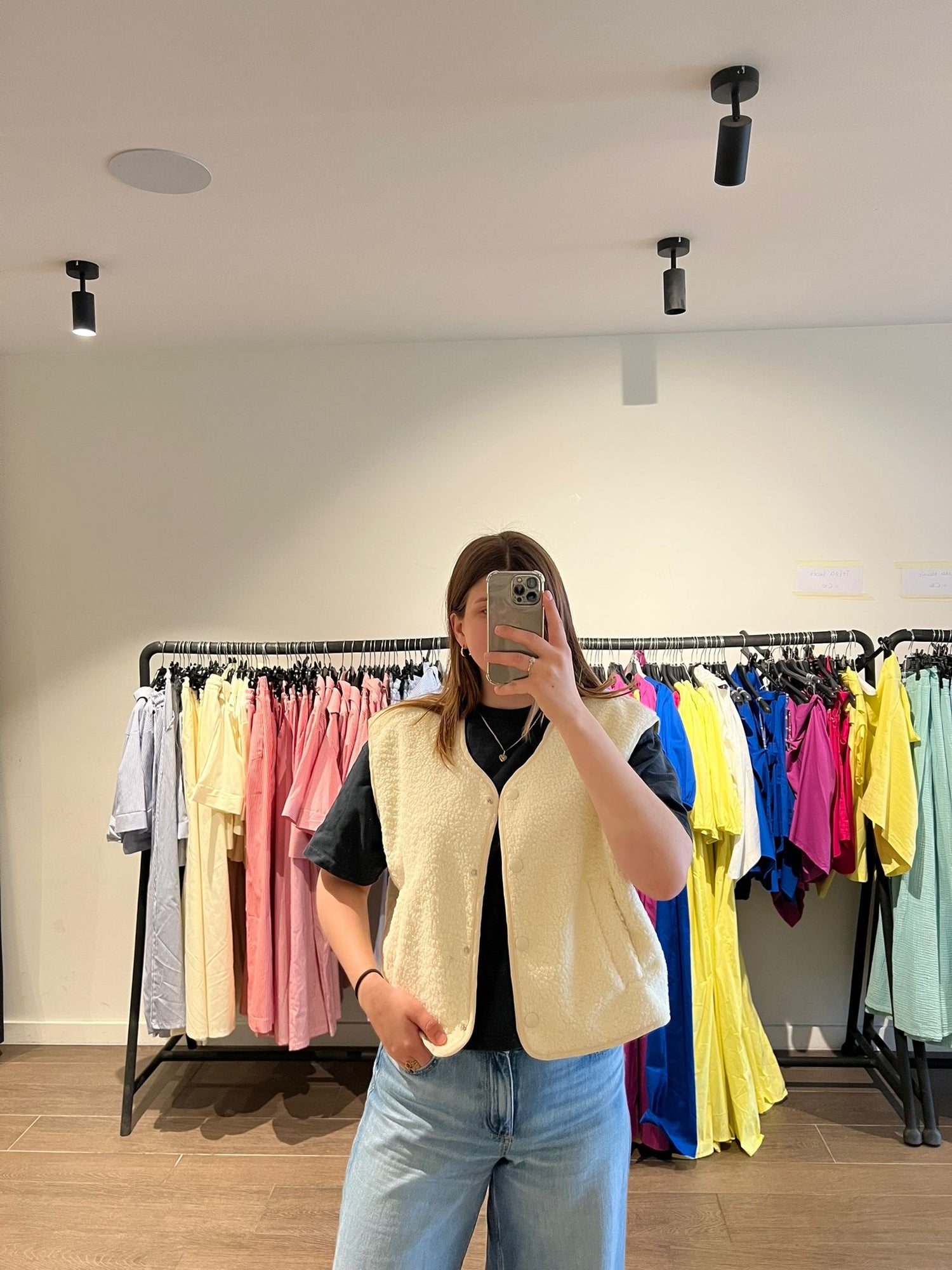 Elise Vest