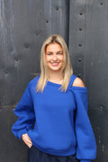 Julie Une Épaule