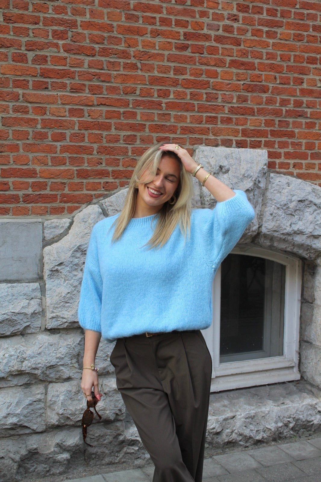 Sunny sweater